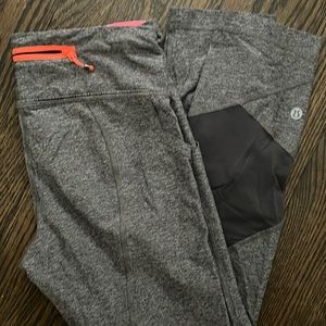 Lululemon grey cropped leggings